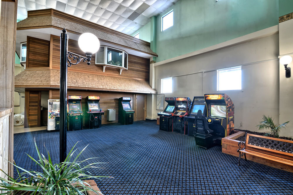 Katahdin Inn & Suites Millinocket Esterno foto